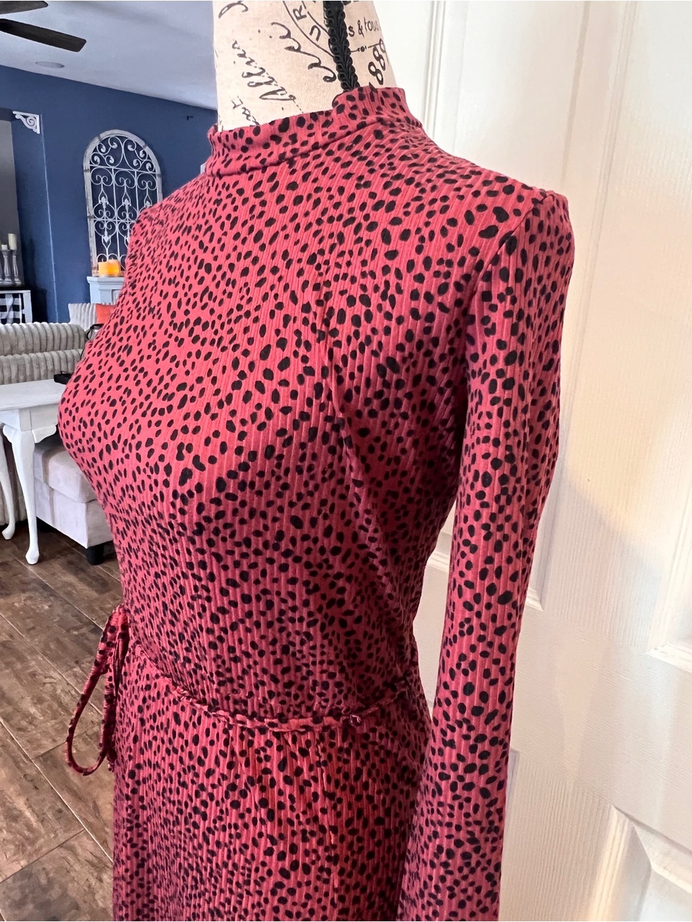 Velvet Torch dusty rose Cheetah Dalmatian Print Long Sleeve Ribbed Dress Small
